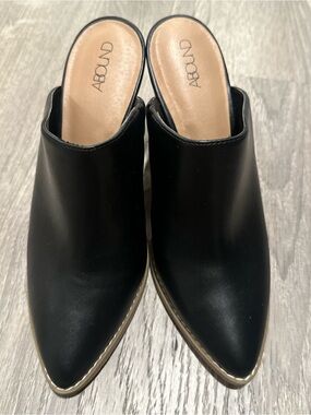 ABOUND Black Pointed Toe Mule with tan  Trim